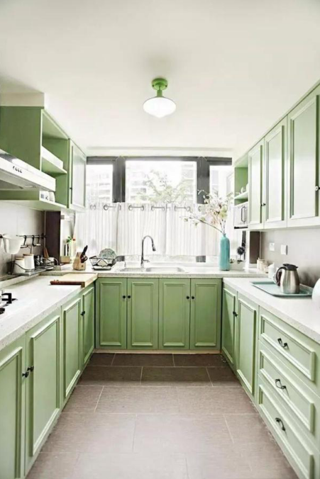 廚房櫥柜不同色彩搭配效果圖，六款高檔質感櫥柜顏色分享給你!